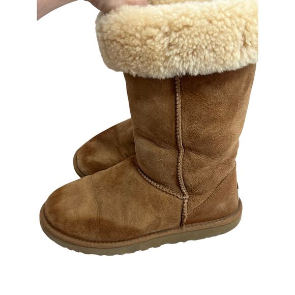 Ugg winter boots suede tall cozy warm stylish sz 8 womens - Picture 1 of 8